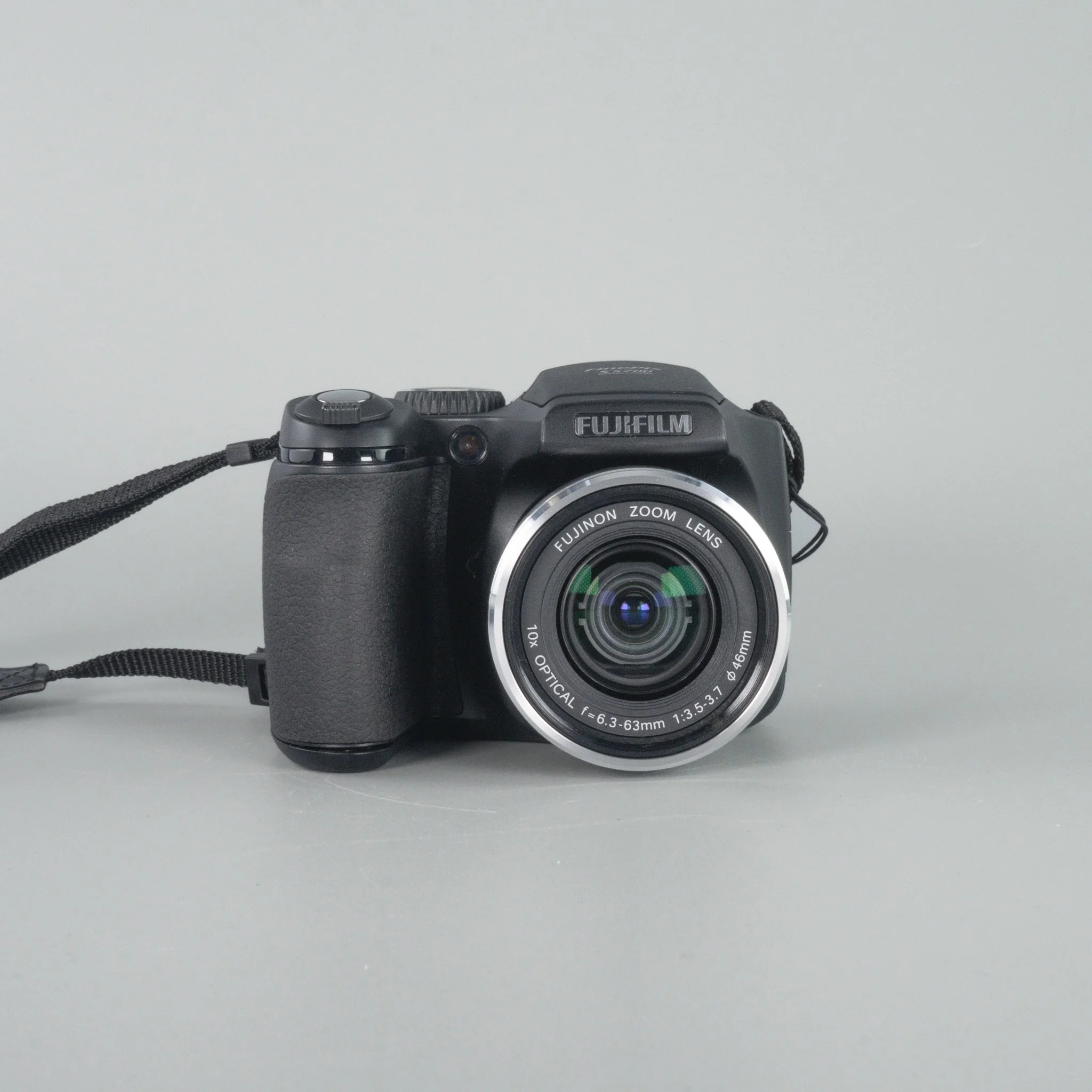 Fujifilm Finepix S5700 - Refurbished Digital Camera — LensFayre